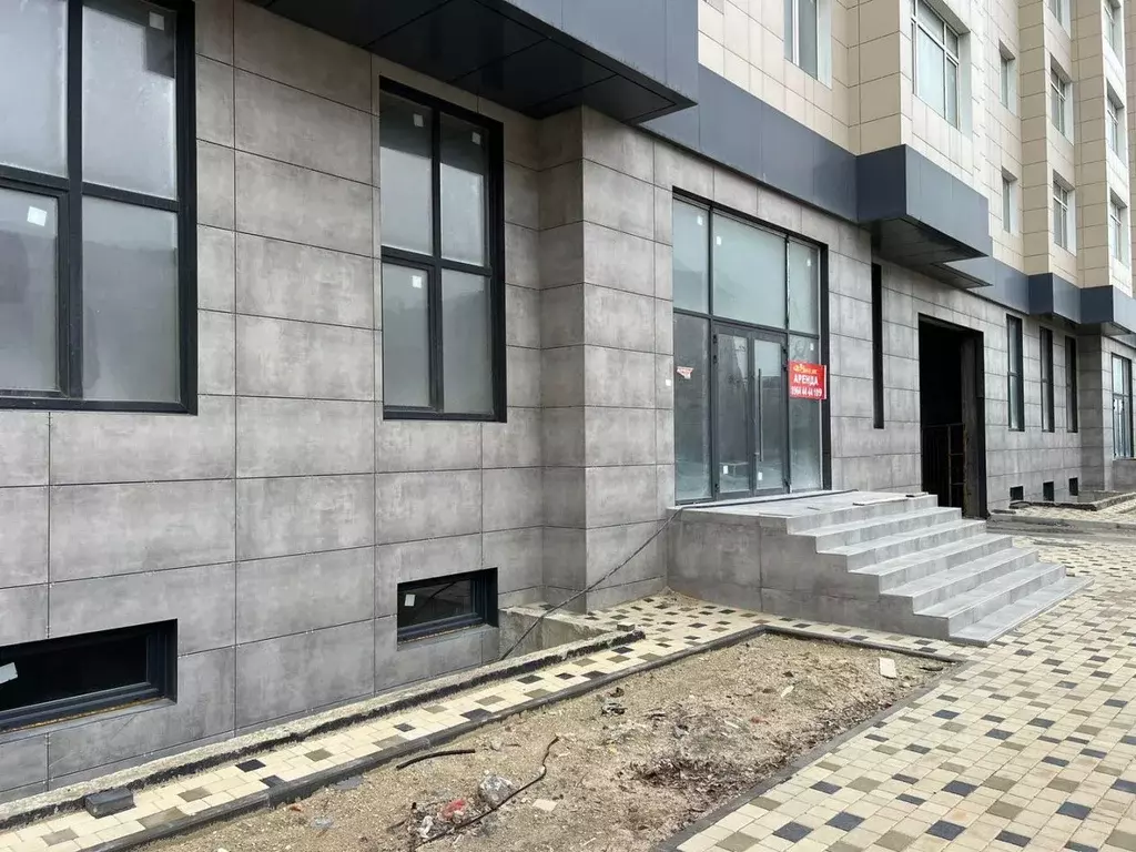 Помещение свободного назначения в Дагестан, Махачкала ул. Времена Года ... - Фото 0