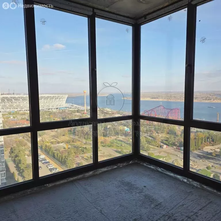 Квартира-студия: Волгоград, улица Глазкова, 2 (97 м) - Фото 1