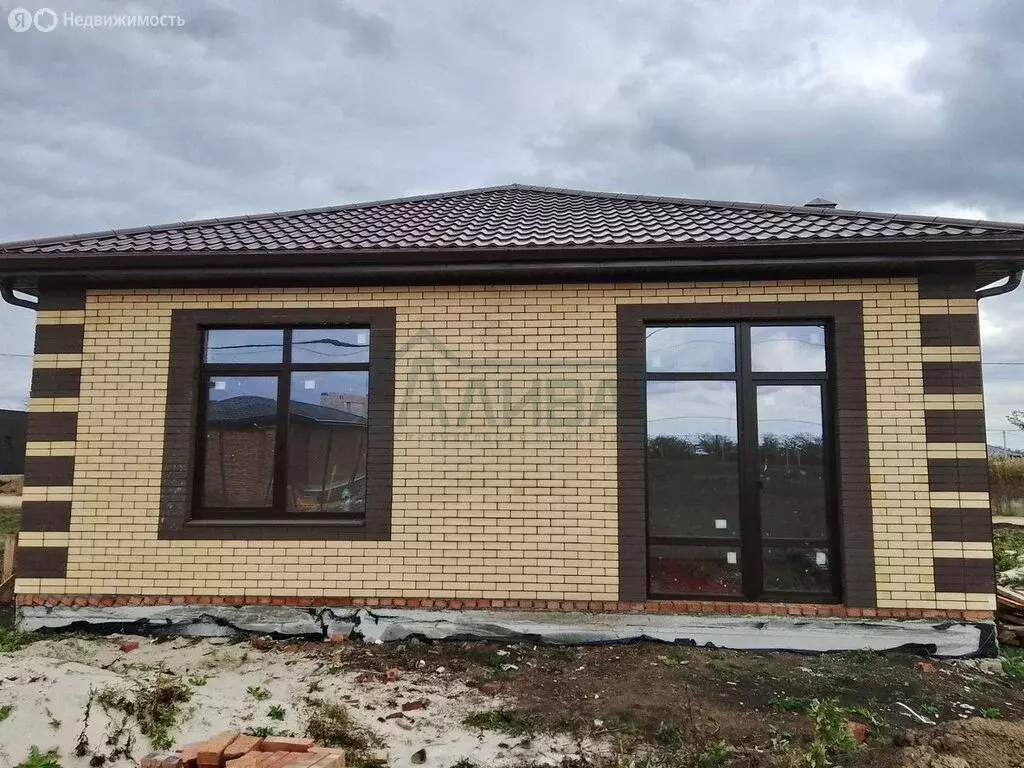 Дом в Ленинаван, улица Б.Б. Журавлева (100 м) - Фото 1