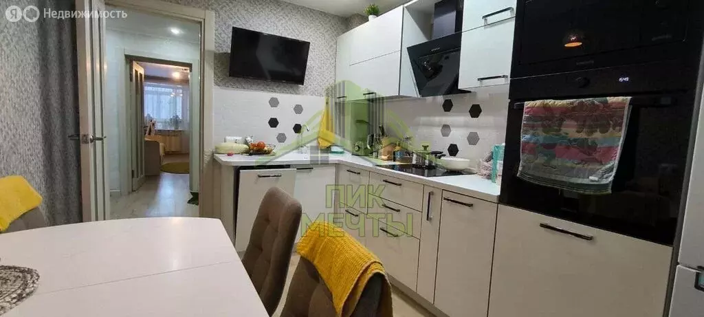 3-комнатная квартира: Улан-Удэ, улица Бабушкина, 31А (77.4 м) - Фото 2