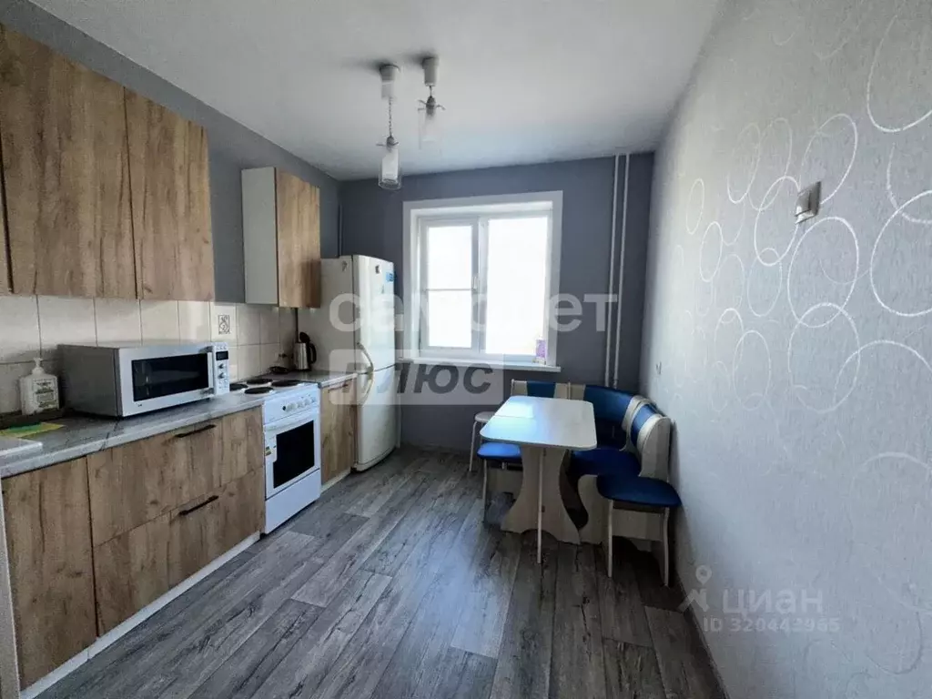 1-к кв. Сахалинская область, Южно-Сахалинск ул. Есенина, 50А (41.0 м) - Фото 1