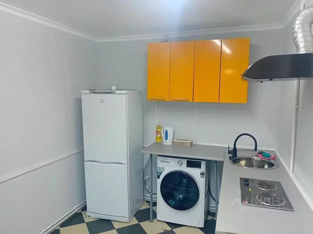 Дом в Брянская область, Брянск ул. Олега Кошевого, 2Г (38 м) - Фото 1