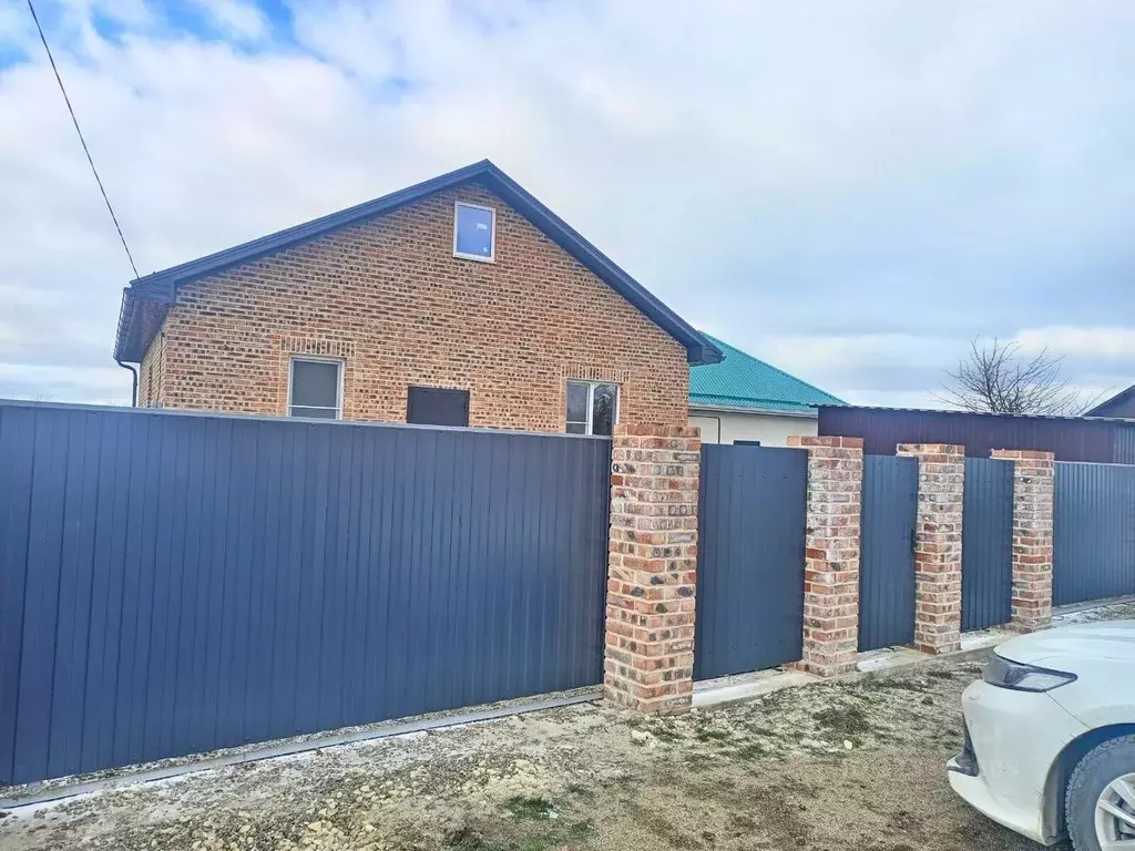 Дом в Краснодарский край, Темрюкский район, Курчанское с/пос, ... - Фото 1