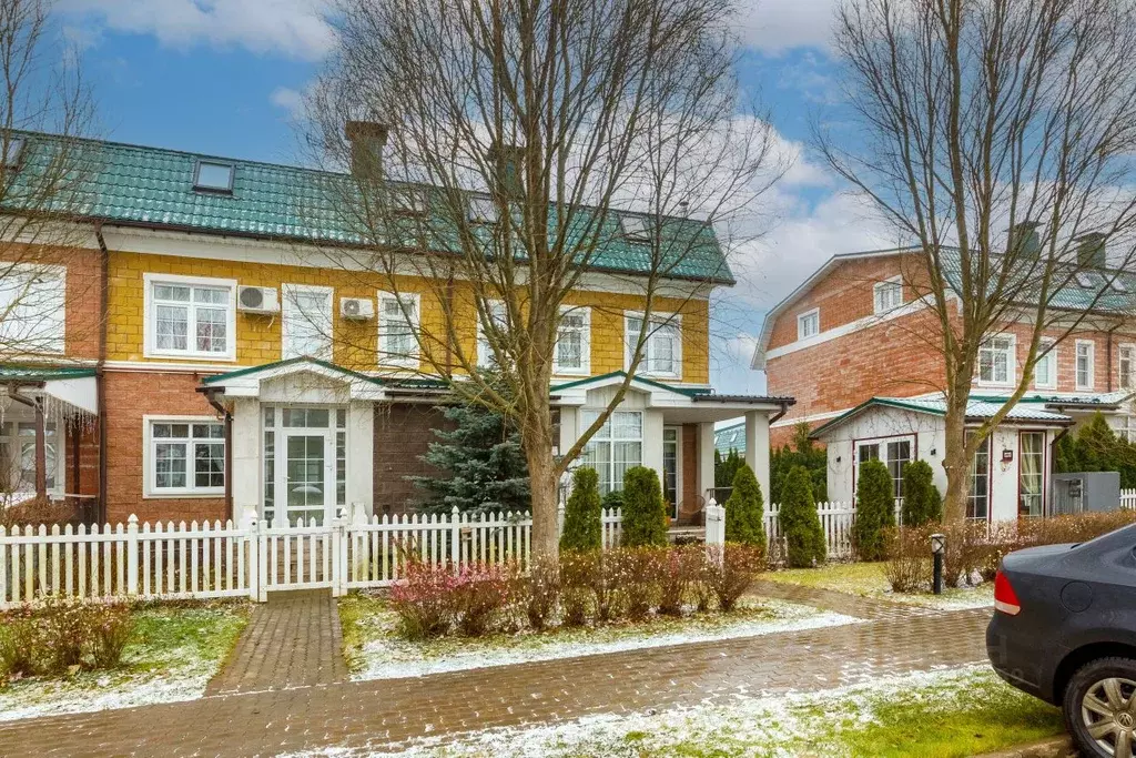 Таунхаус в Московская область, Дмитровский муниципальный округ, с. ... - Фото 2