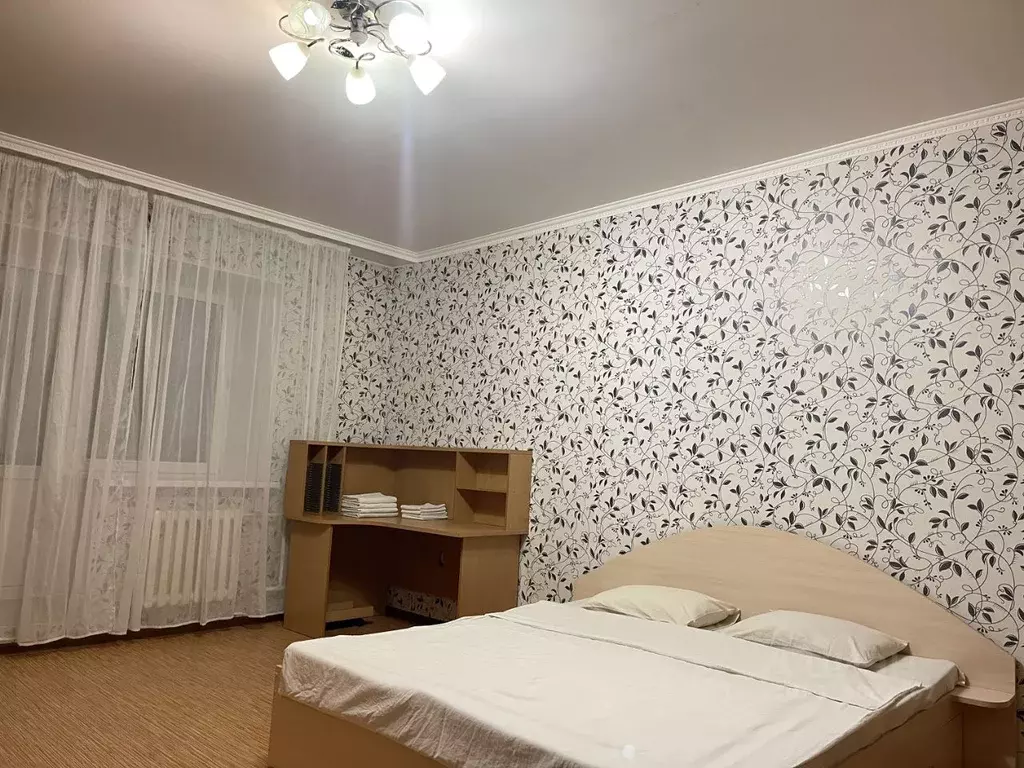 2-к кв. Татарстан, Казань ул. Адоратского, 1 (68.0 м) - Фото 1