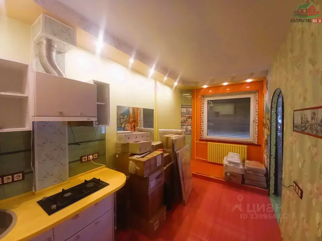 3-к кв. Волгоградская область, Волгоград ул. Репина, 3 (64.1 м) - Фото 0