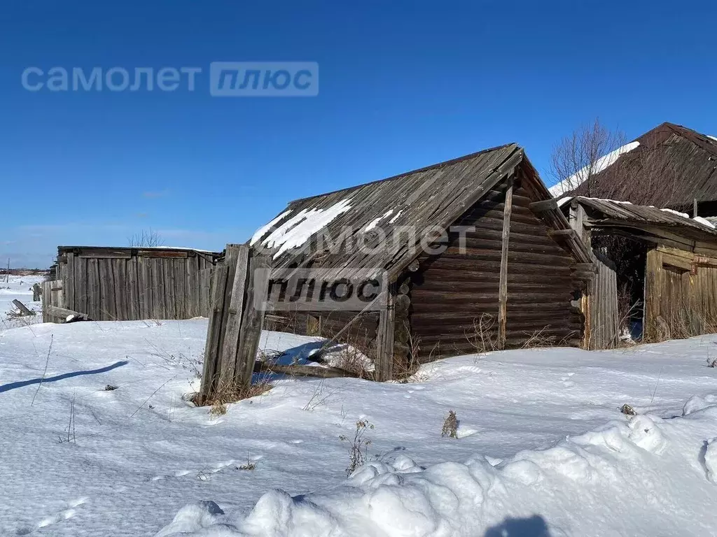 Дом в Свердловская область, Артемовский городской округ, с. Бичур ул. ... - Фото 0