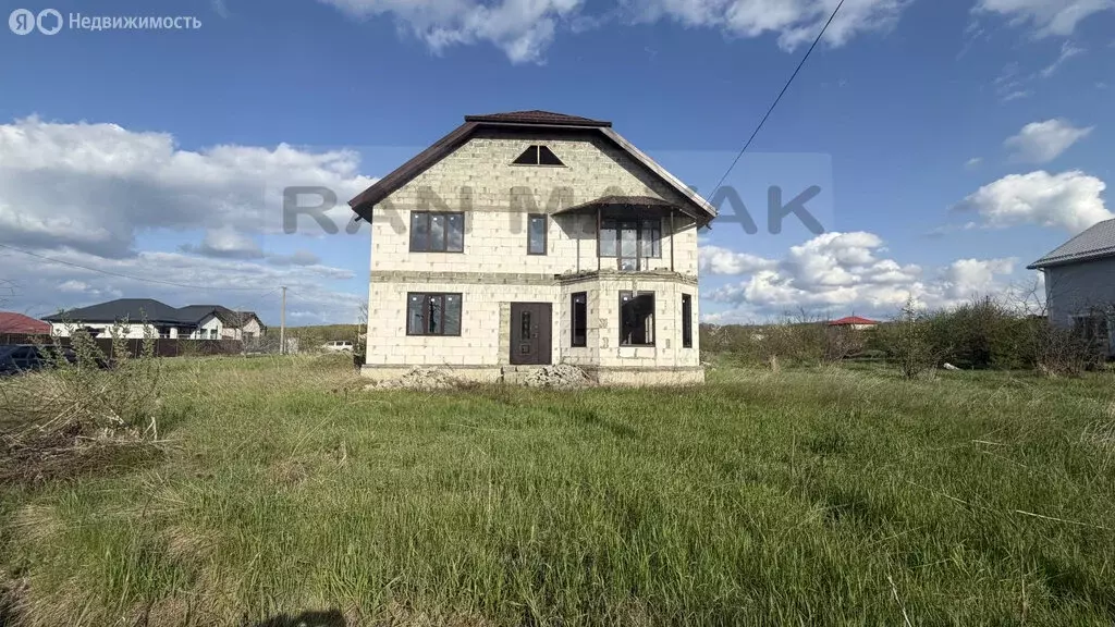 Дом в Майкоп, улица Тембота Керашева, 80 (287.6 м) - Фото 1