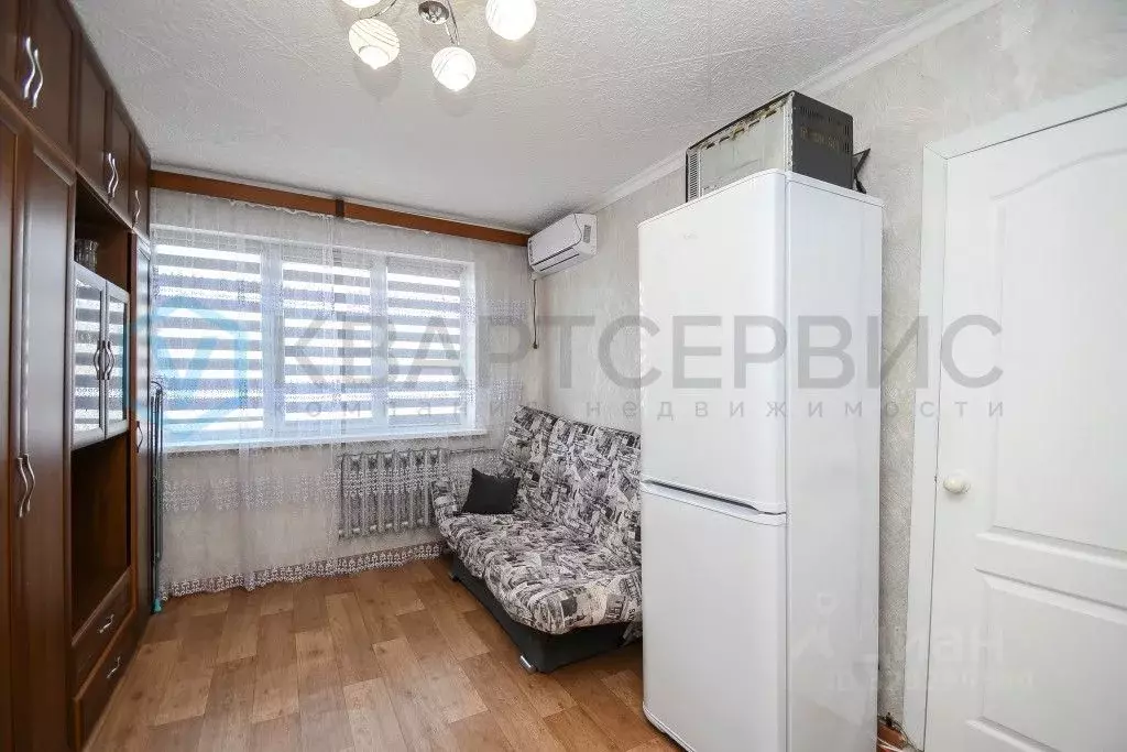 Комната Омская область, Омск ул. Декабристов, 108 (22.6 м) - Фото 1