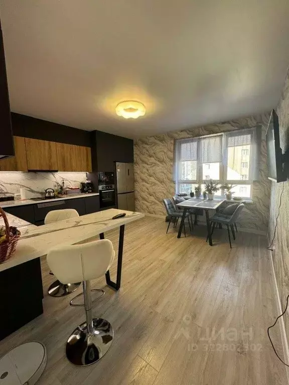 3-к кв. Свердловская область, Верхняя Пышма ул. Сапожникова, 3Б (81.1 ... - Фото 2