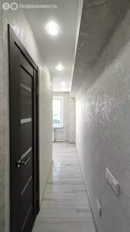 2-комнатная квартира: Усолье-Сибирское, улица Розы Люксембург, 11 ... - Фото 2