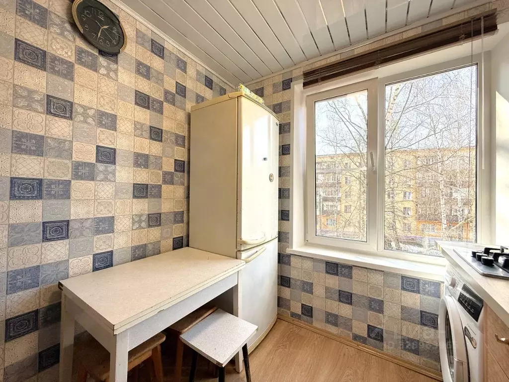 2-к кв. Московская область, Лобня ул. Калинина, 14 (45.5 м) - Фото 2