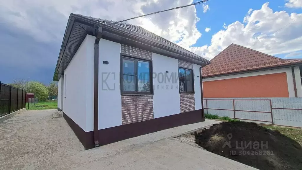Дом в Краснодарский край, Абинский район, Холмское с/пос, Холмская ... - Фото 0