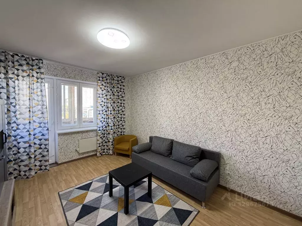 3-к кв. Свердловская область, Екатеринбург ул. Репина, 99 (65.0 м) - Фото 2