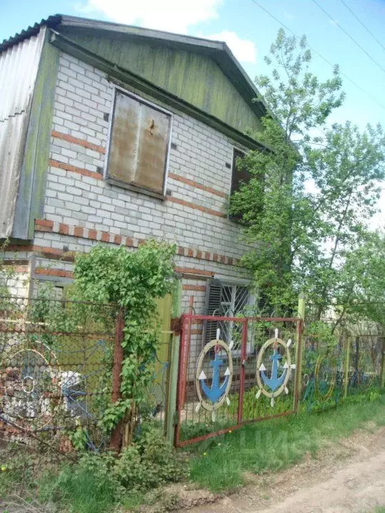 Дом в Саратовская область, Энгельсский район, Красноярское ... - Фото 1