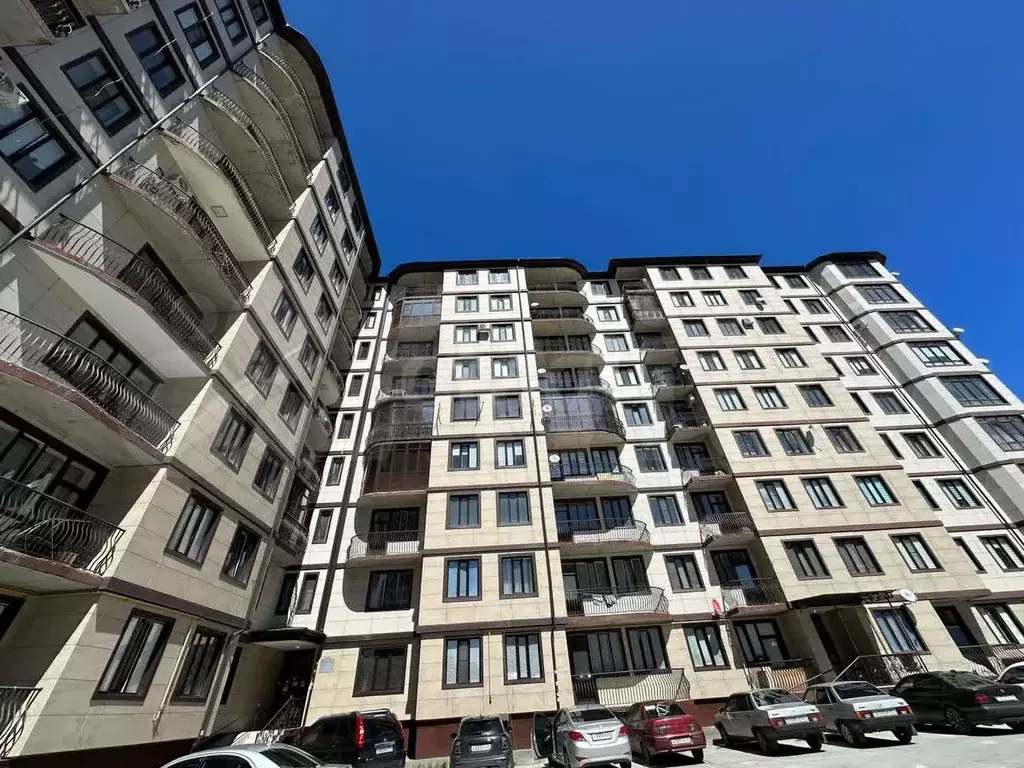 2-к. квартира, 65 м, 4/9 эт. - Фото 0