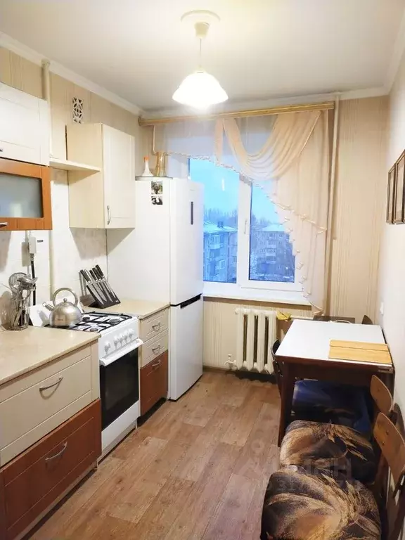 2-к кв. Омская область, Омск просп. Королева, 14 (44.0 м) - Фото 0