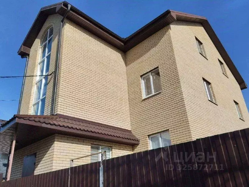 Таунхаус в Татарстан, Казань Благодатная ул., 5 (150 м) - Фото 1