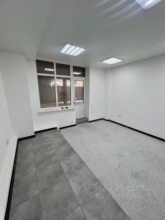 Помещение свободного назначения в Иркутская область, Иркутск ул. ... - Фото 1