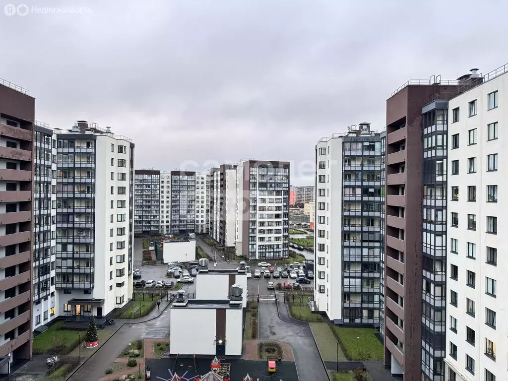 3-комнатная квартира: Санкт-Петербург, улица Генерала Кравченко, 8 ... - Фото 1