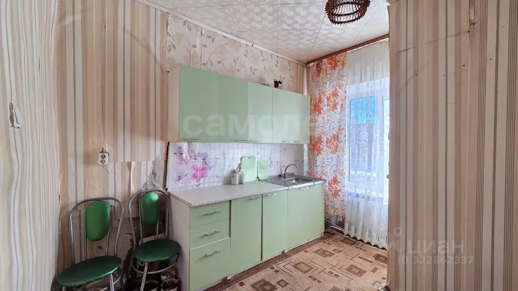 2-к кв. Оренбургская область, пос. Переволоцкий ул. Ленинская, 84 ... - Фото 1