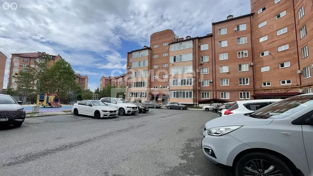 3-комнатная квартира: Владикавказ, Московское шоссе, 3Г (90 м) - Фото 0