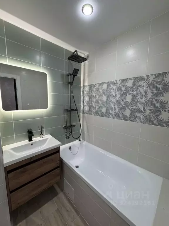 1-к кв. Самарская область, Тольятти 16-й кв-л, бул. Цветной, 19 (38.0 ... - Фото 0