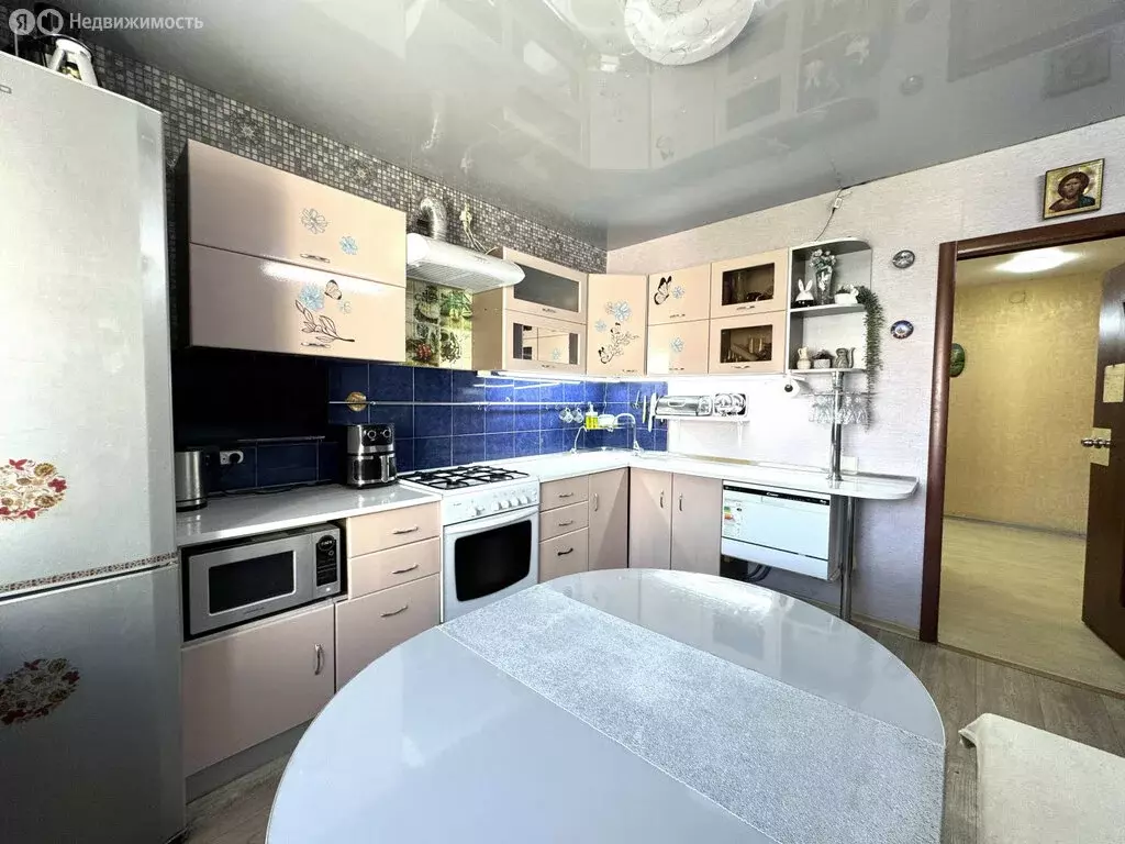 2-комнатная квартира: Саратов, Рижская улица, 20В (68 м) - Фото 1