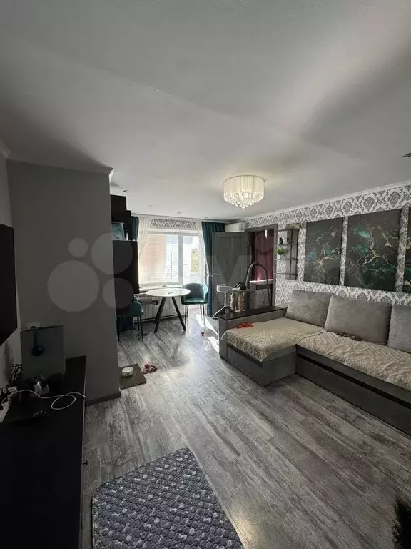 2-к. квартира, 41,9 м, 4/4 эт. - Фото 0