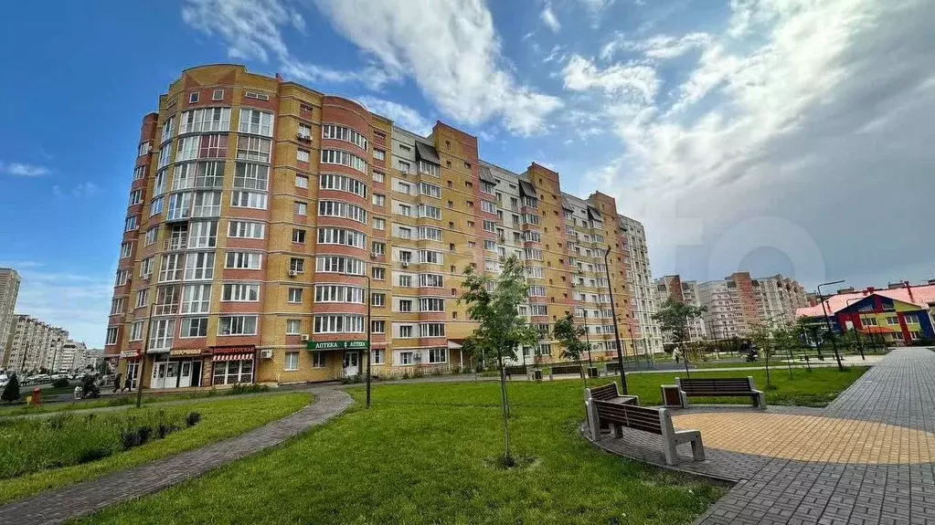 2-к. квартира, 70,8 м, 9/9 эт. - Фото 0