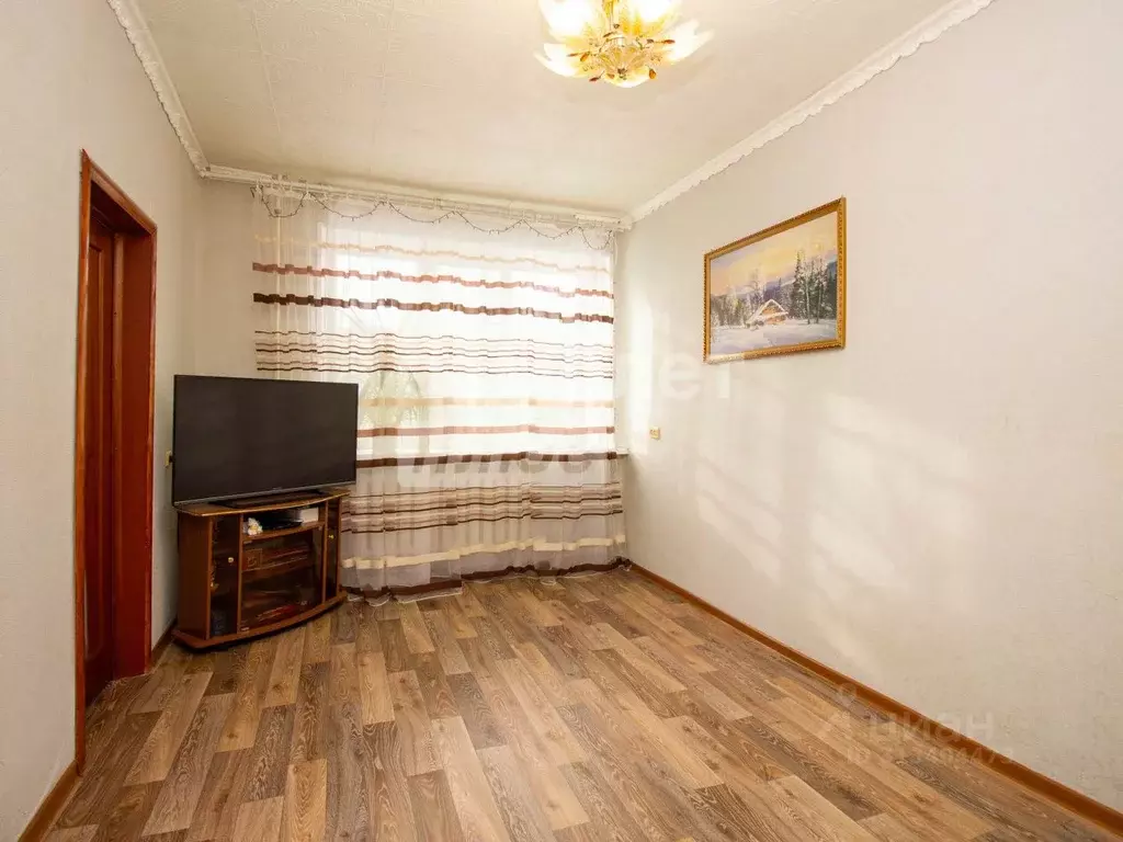 4-к кв. Ульяновская область, Ульяновск ул. Ефремова, 31 (64.8 м) - Фото 0