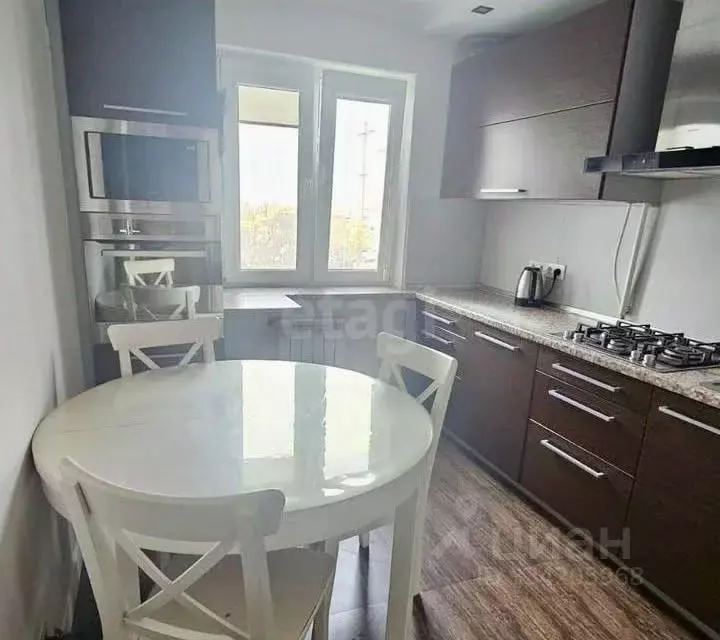 3-к кв. Крым, Симферополь ул. Маршала Жукова (63.3 м) - Фото 1