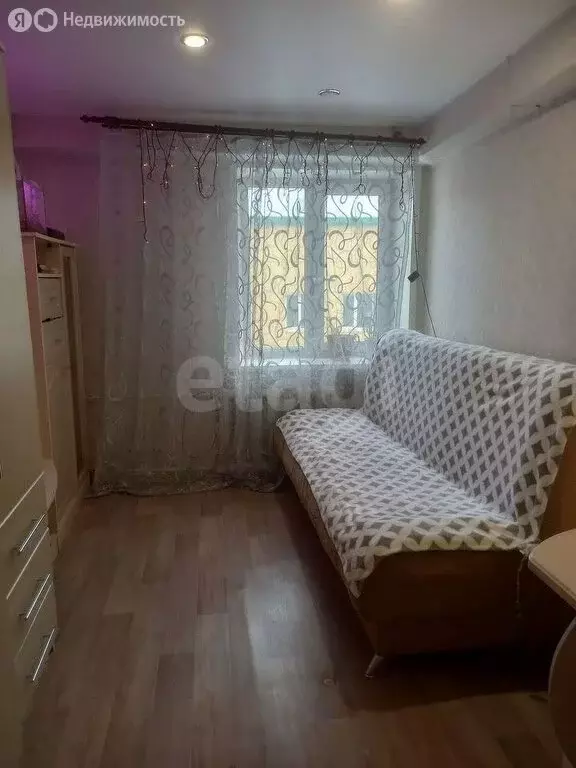 1к в -комнатной квартире (10 м) - Фото 0