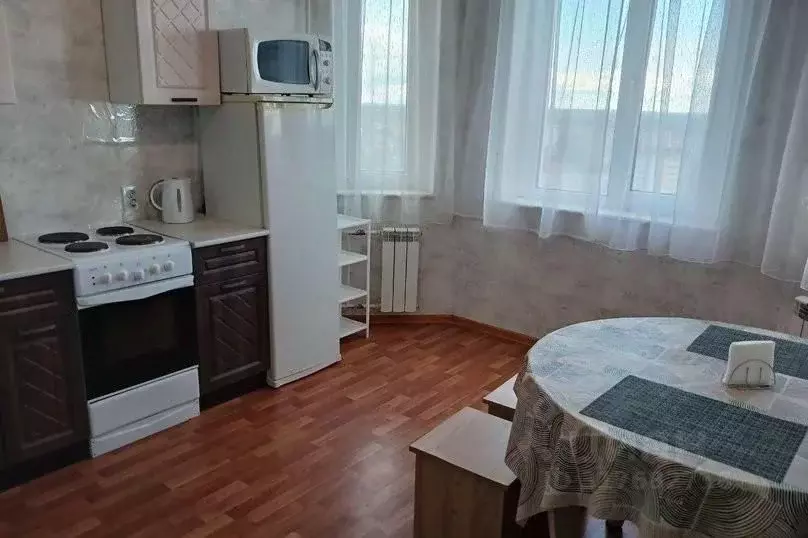 2-к кв. Курская область, Курск просп. Победы, 44 (58.0 м) - Фото 0