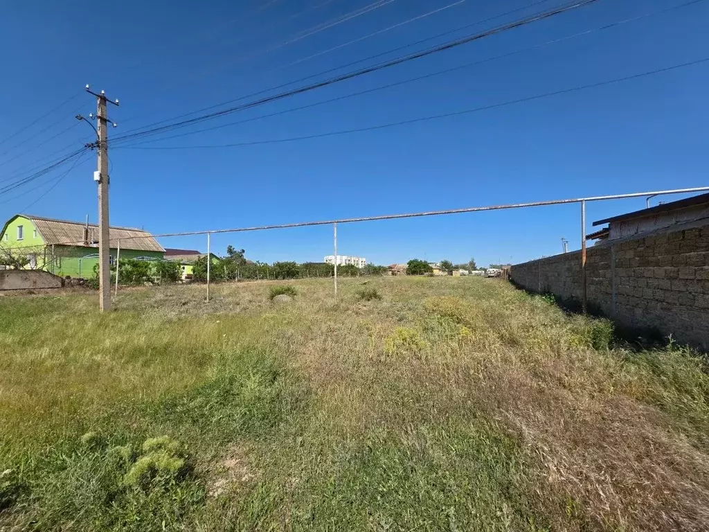Участок в Крым, Сакский район, с. Уютное ул. Молодежная, 10 (15.0 ... - Фото 0