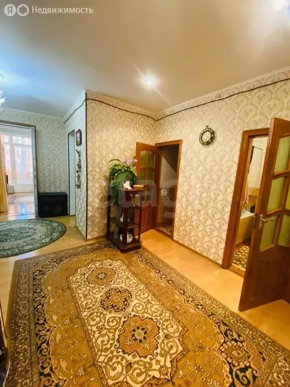 3-комнатная квартира: Ялта, Киевская улица, 12 (103 м) - Фото 1