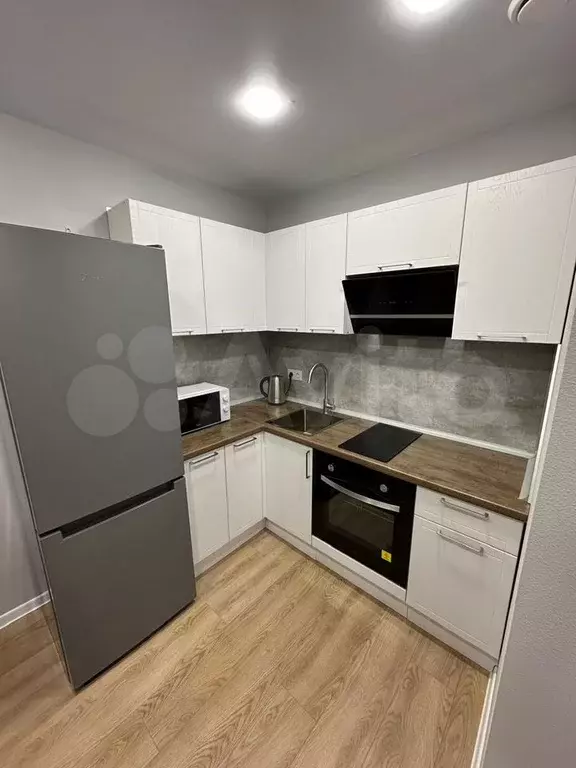 2-к. квартира, 37,5 м, 4/33 эт. - Фото 0