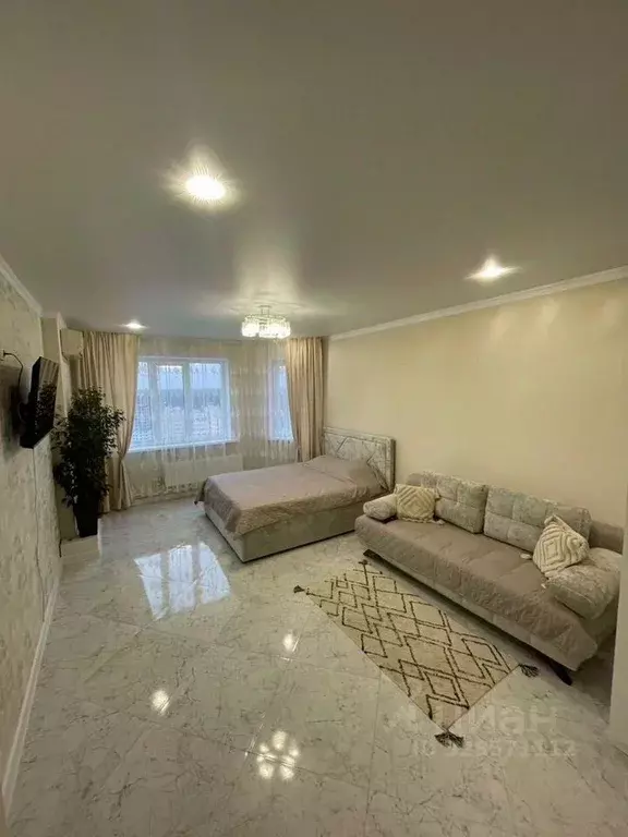 1-к кв. Брянская область, Брянск Белобережская ул., 20 (50.0 м) - Фото 1