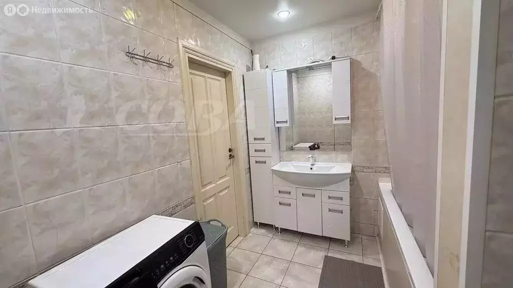 2-комнатная квартира: Тюмень, Профсоюзная улица, 13 (47.2 м) - Фото 1