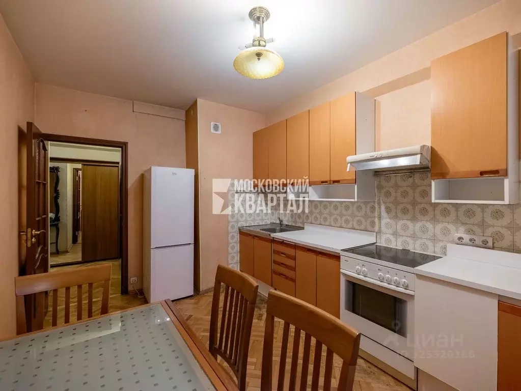 2-к кв. Москва Калужская пл., 1К1 (56.4 м) - Фото 1