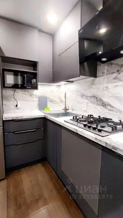 Студия Саратовская область, Саратов ул. Имени В.И. Оржевского, 2 (36.6 ... - Фото 1