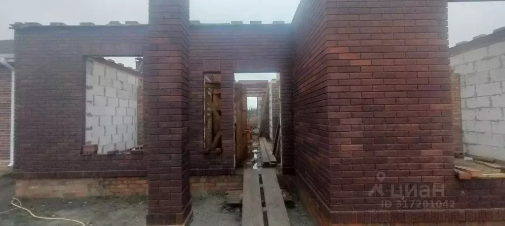 Дом в Ростовская область, Неклиновский район, с. Новобессергеневка ... - Фото 1