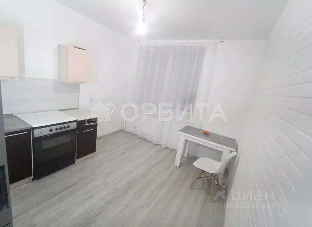 1-к кв. Тюменская область, Тюмень ул. Тимофея Чаркова, 79к3 (34.9 м) - Фото 2