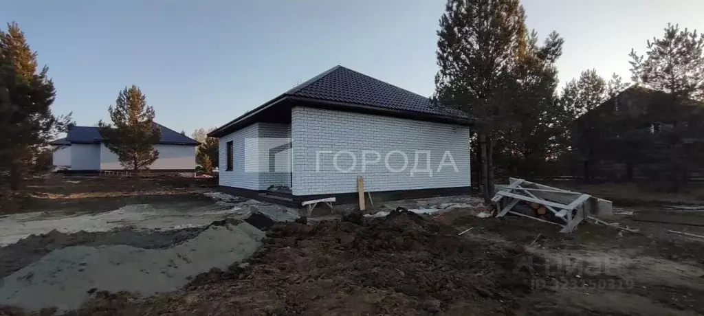 Дом в Алтайский край, Первомайский район, с. Фирсово, Рощино мкр ул. ... - Фото 1