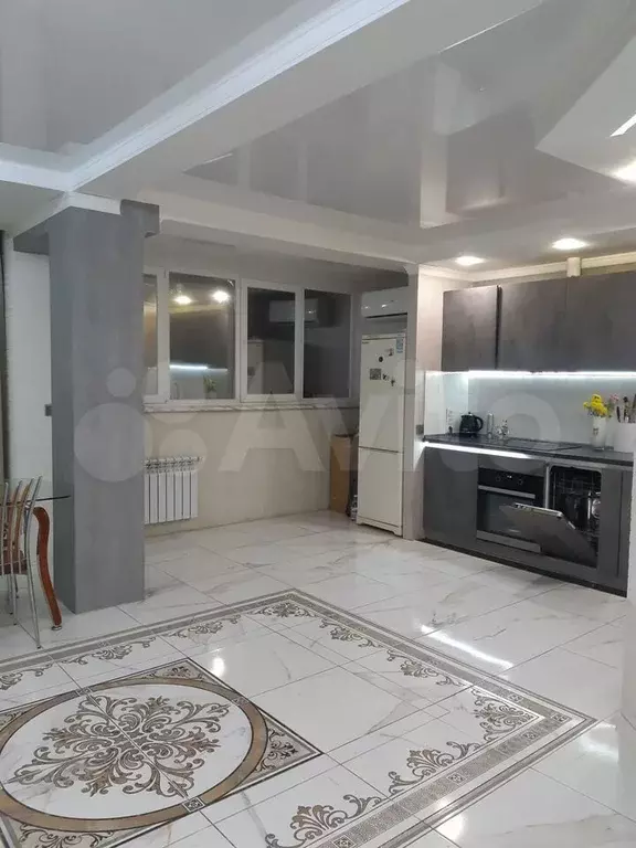 3-к. квартира, 94 м, 1/1 эт. - Фото 1
