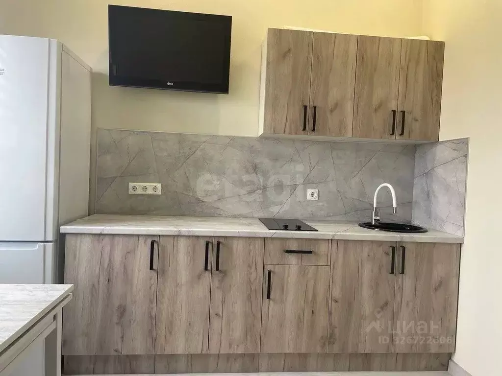 Студия Тюменская область, Тюмень ул. Краснооктябрьская, 16к1 (19.0 м) - Фото 0