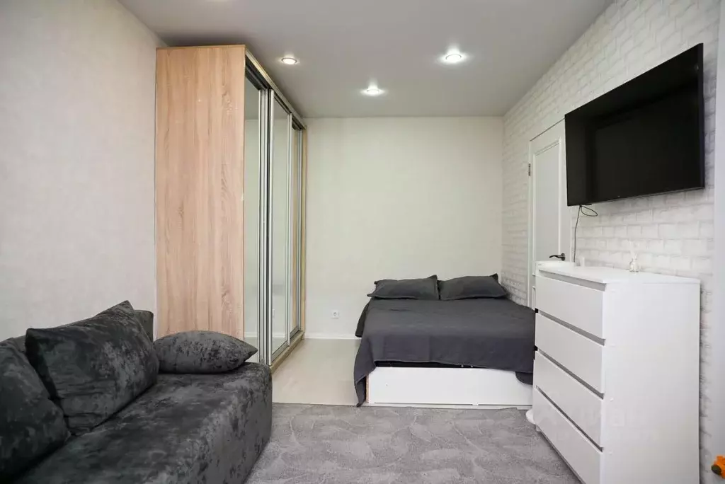 1-к кв. Татарстан, Казань ул. Александра Курынова, 10к1 (31.8 м) - Фото 2