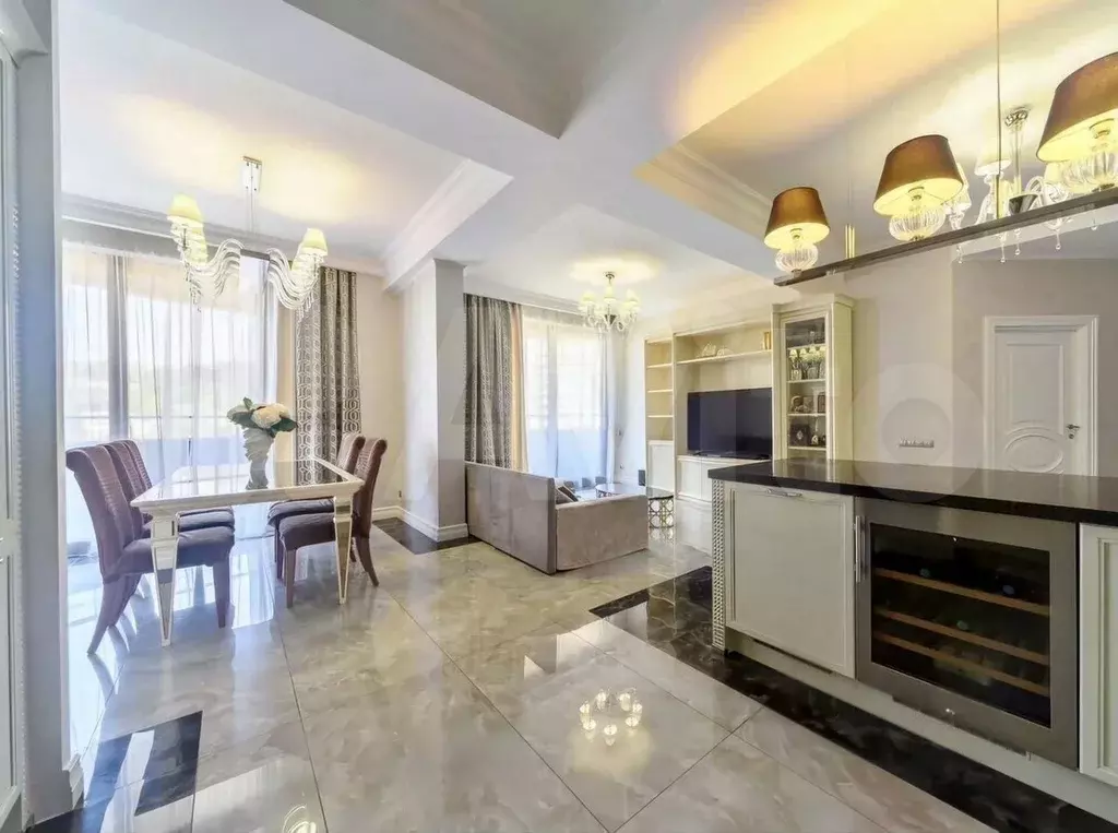 3-к. квартира, 130 м, 7/13 эт. - Фото 1