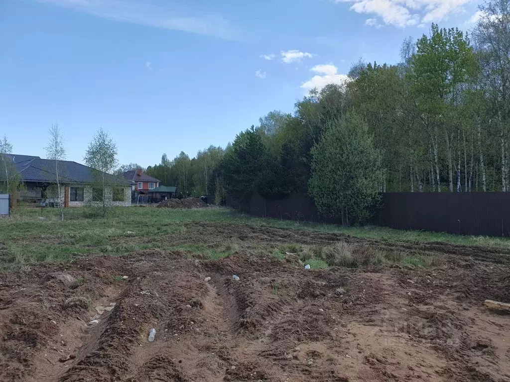 Участок в Московская область, Наро-Фоминский городской округ, д. ... - Фото 0