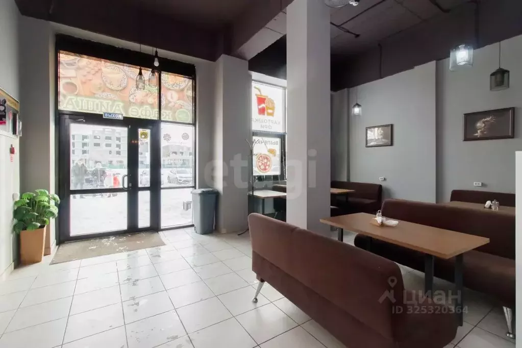 Помещение свободного назначения в Тюменская область, Тюмень ул. ... - Фото 1